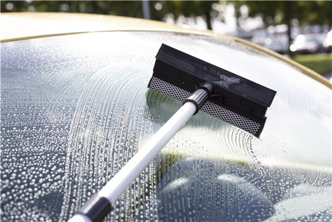 Vikan Windscreen Scrapper W/Sponge & Telescopic 473952