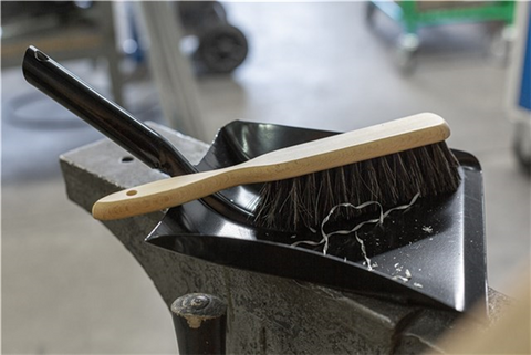 Vikan Dustpan Metal 245mm Black 558552